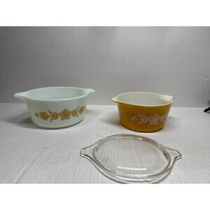 Pyrex Bowls 1Qt & 1.5 Pt In Butterfly Gold & White Pattern 473(has lid) & 474b